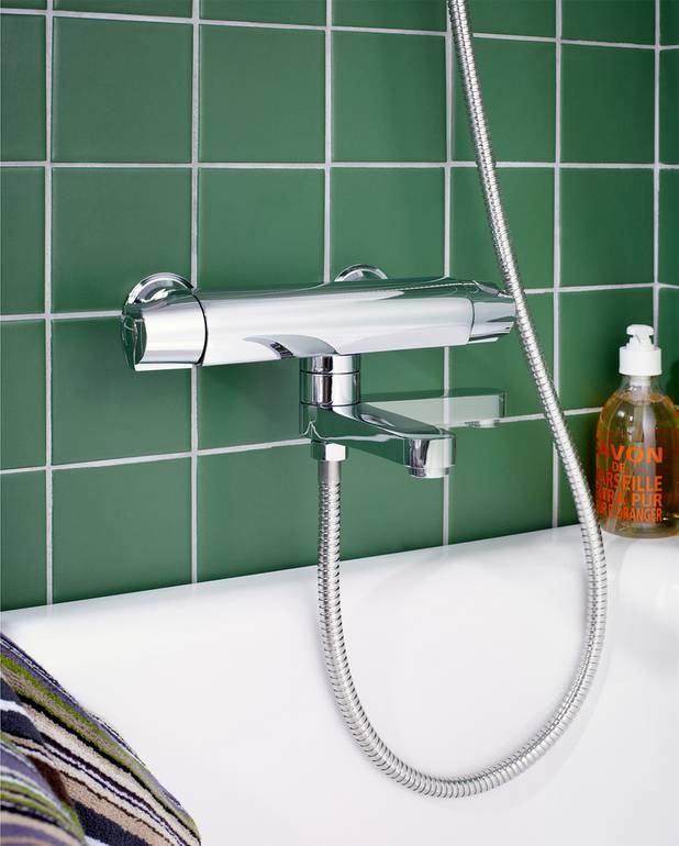 Drejelig tud til badekar - Indbygget omskifterfunktion 
Udløbstuden optager ikke plads
Passer til alle Gustavsberg termostatarmaturer