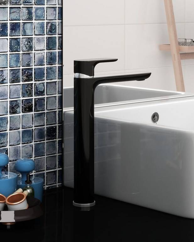 Håndvaskarmatur Estetic - høj model - Passer både køkkenvaske og topmonterede håndvaske
Øko-stop, justerbar maks-gennemstrømning
Fås i krom, mat sort og mat hvid