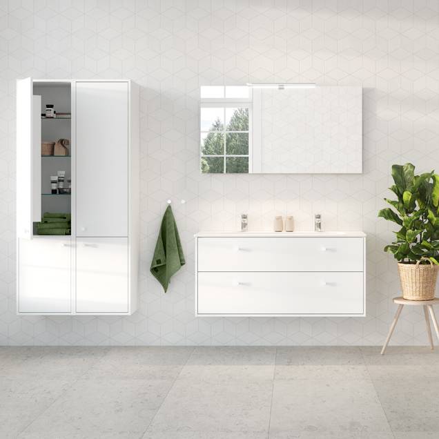 Valkoiset kylpyhuoneet valloittavat – tyyli, joka pysyy aina muodissa