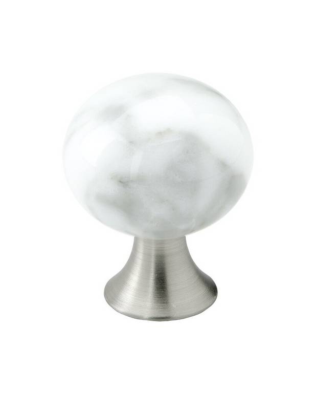 Nuppi kylpyhuoneen kaappiin – K8 - Nuppi ylellisestä italialaisesta Carraran marmorista
Voidaan käyttää myös koukkuna