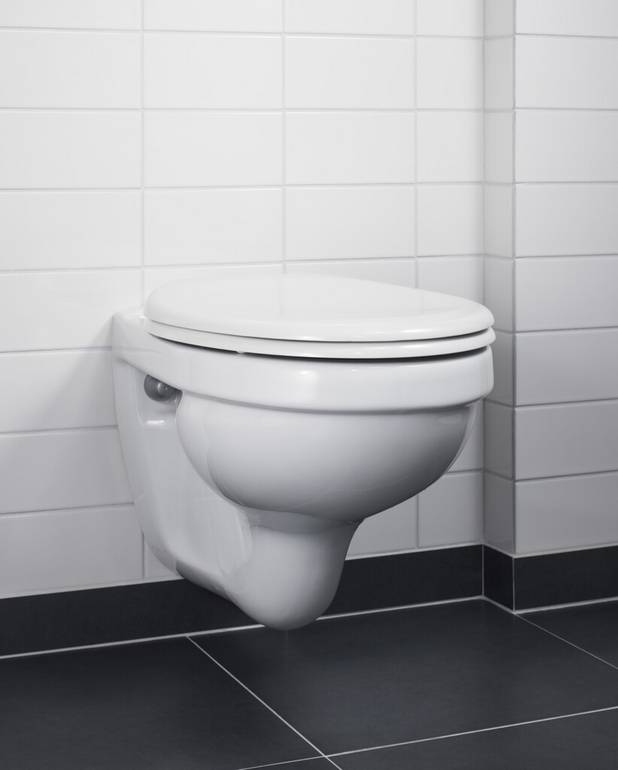 3530 Nordic3 WC-skål til vægmontering - Funktionelt design, skandinaviske standardmål
Glaseret under skylleranden enklere rengøring
Passer til Gustavsbergs eget fikstursystem Triomont