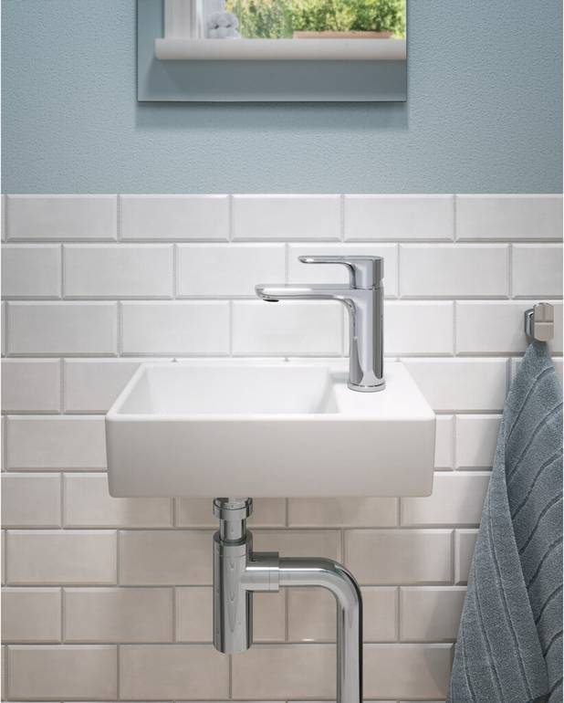 Maza vannas istabas izlietne Artic Small 4369 – skrūvju uzstādīšanai 36 cm - Kompakts modelis
Piemērots šaurām vietām
Montējams uz skrūvēm
