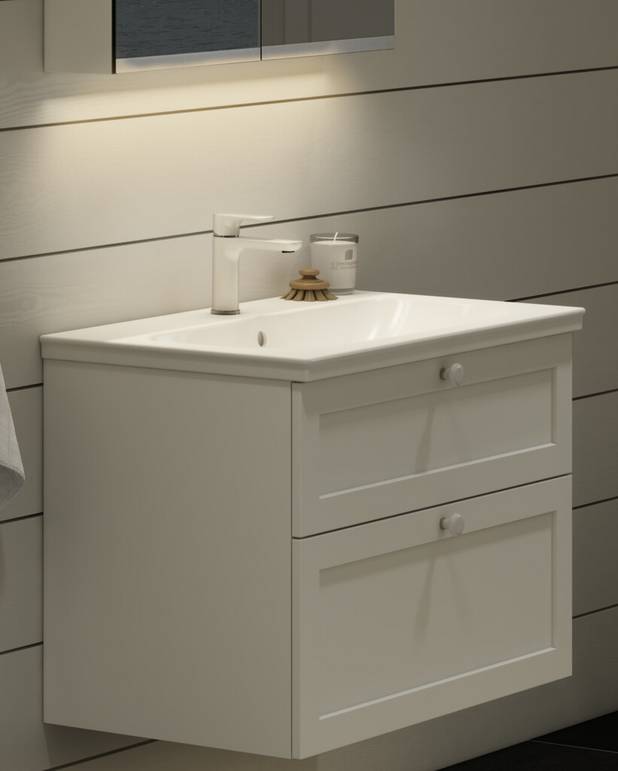 Bathroom sink for vanity unit Artic - 80 cm - For mounting on Artic furniture
Made from hygienic, durable and densely sintered sanitary ware