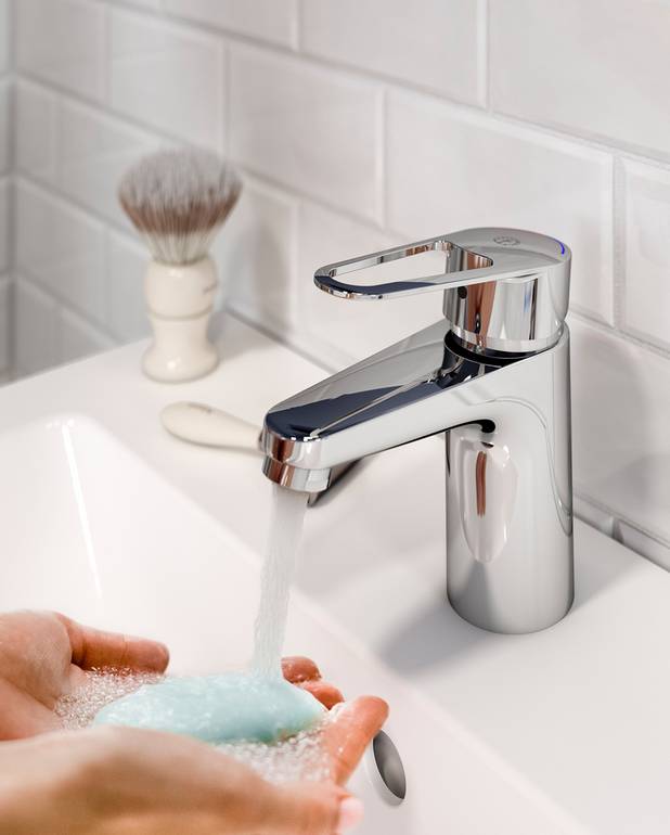Washbasin mixer New Nautic - Energy Class A
Cold-start, only cold water when the lever is in straight forward position 
Soft move, technology for smooth and precise handling