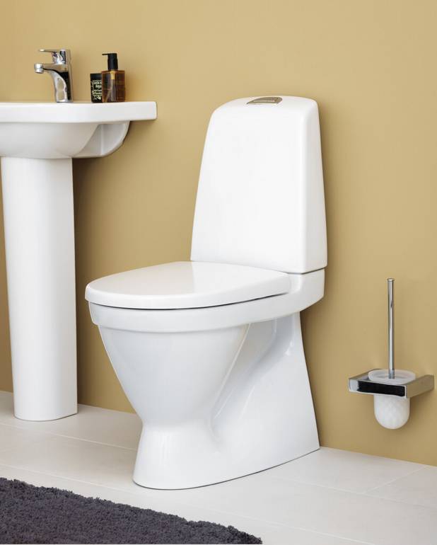 Toilet seat Nautic 9M26 - SC/QR - Fits all toilets in the Nautic series
Soft Close (SC) for quiet and soft closing
Quick Release (QR) easy to lift off for easier cleaning