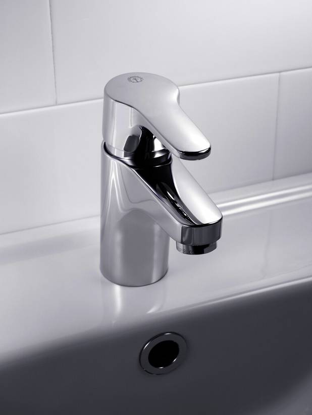 Bathroom sink faucet Nautic - Energy class A, saves water and energy 
Eco-start, 17°C when lever straight forward
Adjustable comfort flow and comfort temperature