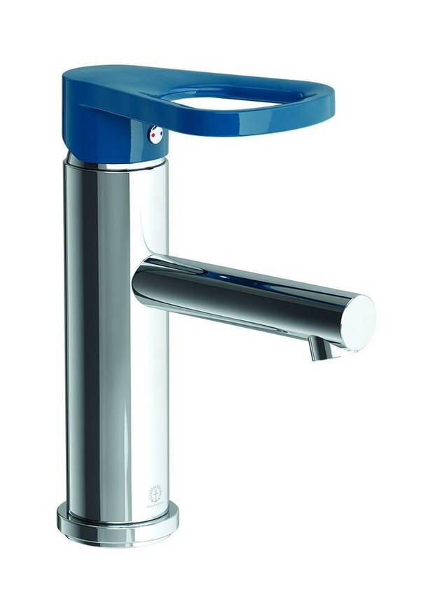 Washbasin Mixer O.novo Kids - Ergonomic, child-friendly handle in 3 bright colours: Cherry Red, Sunshine Yellow, Ocean Blue
Intuitive and easy to use – children can operate the lever by themselves and easily adjust the flow and temperature
Taps and fittings with reliable scald protection as the maximum temperature can be set individually when installed