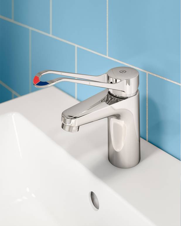 Washbasin mixer New Nautic - Contains less than 0.1% lead 
ECO Flow adapted flow
Cold-start, only cold water when the lever is in straight forward position