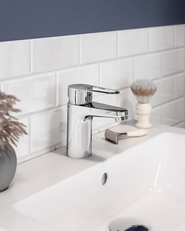 Washbasin mixer New Nautic - Contains less than 0.1% lead 
Energy Class A
Cold-start, only cold water when the lever is in straight forward position