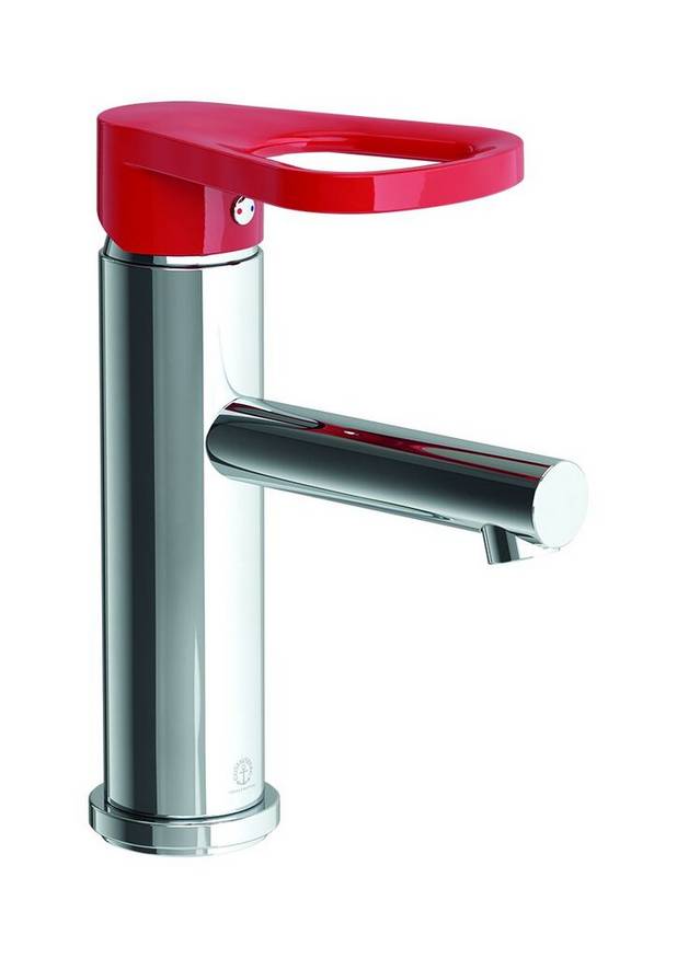 Washbasin Mixer O.novo Kids - Ergonomic, child-friendly handle in 3 bright colours: Cherry Red, Sunshine Yellow, Ocean Blue
Intuitive and easy to use – children can operate the lever by themselves and easily adjust the pressure and temperature
Taps and fittings with reliable scald protection as the maximum temperature can be set individually when installed