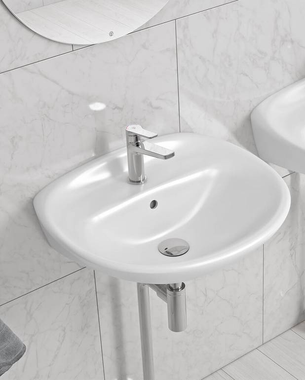 Washbasin mixer Epic - A washbasin mixer in modern design
Soft move, technology for smooth and precise handling
Eco-flow for water and energy efficiency