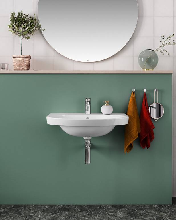 Håndvask Nautic 5556 - til bolt-/konsolmontering 56 cm - Rengøringsvenligt og minimalistisk design
Ellipseformet bassin og god afsætningsplads
Ceramicplus: hurtig og miljøvenlig rengøring