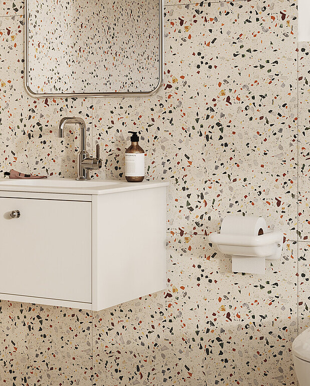 Washbasin mixer Ducentic - Created for the 200 year anniversary of Gustavsberg, celebrating the heritage of caftsmanship and design
Swiveling spout, can be locked at 0, 60 or 110 degrees, or asymmetrical
Contains less than 0.1% lead