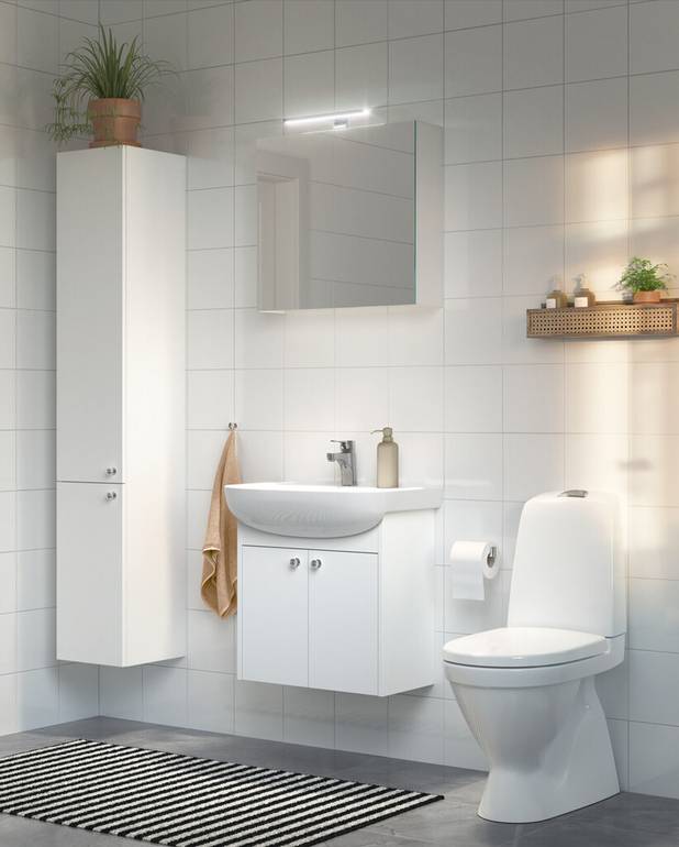 WC-istuin Nautic 1500 - piilo S-lukko, Hygienic Flush - Helposti puhdistettava ja minimalistinen muotoilu
Avoimella huuhtelukauluksella helpottamaan puhtaanapitoa
Matala, tyylikäs huuhtelupainike