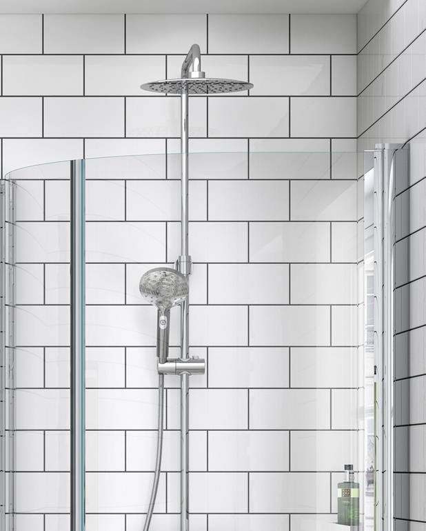 Shower column Skandic Round - Super slim head shower with generous water flow
3-functional hand shower with a pushbutton
Mixer where modern shape is combined with good function