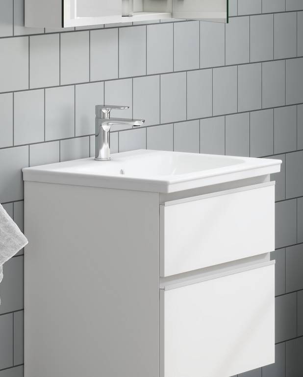  - For mounting on Artic furniture
Made from hygienic, durable and densely sintered sanitary ware
Possible to assembly on a wall with bolts without furniture