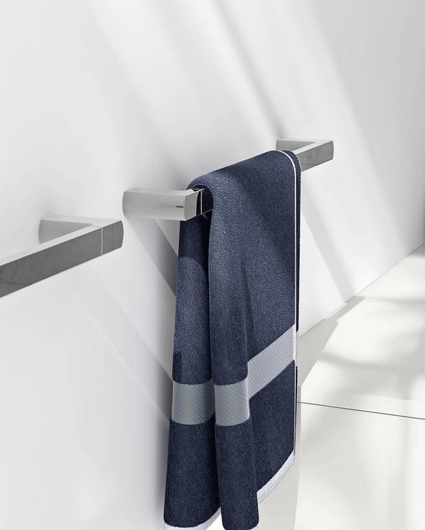 Towel bar Square - An exclusive design with straight lines and rounded corners
Can be screwed or glued
Made of brass
