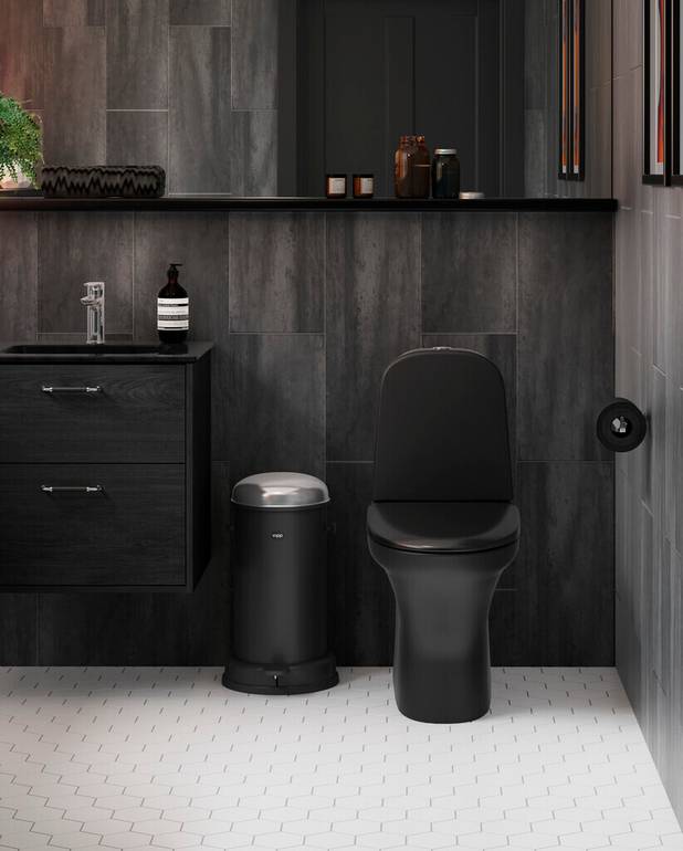 WC-pott Estetic 8300 - peidetud taha-/allavool, Hygienic Flush - Matt värv, mis sobib kokku teiste matt mustade toodetega
Hügieeniline loputus, puuduv siseserv lihtsustab puhtuse hoidmist
Ceramicplus tagab kergema ja loodussõbraliku puhastuse