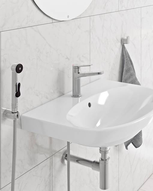 Tvättställsblandare Epic - Blandare i modern design
Sidodusch inkl väggfäste underlättar rengöring och intimhygien
Eco-flow för vatten- och energieffektivisering