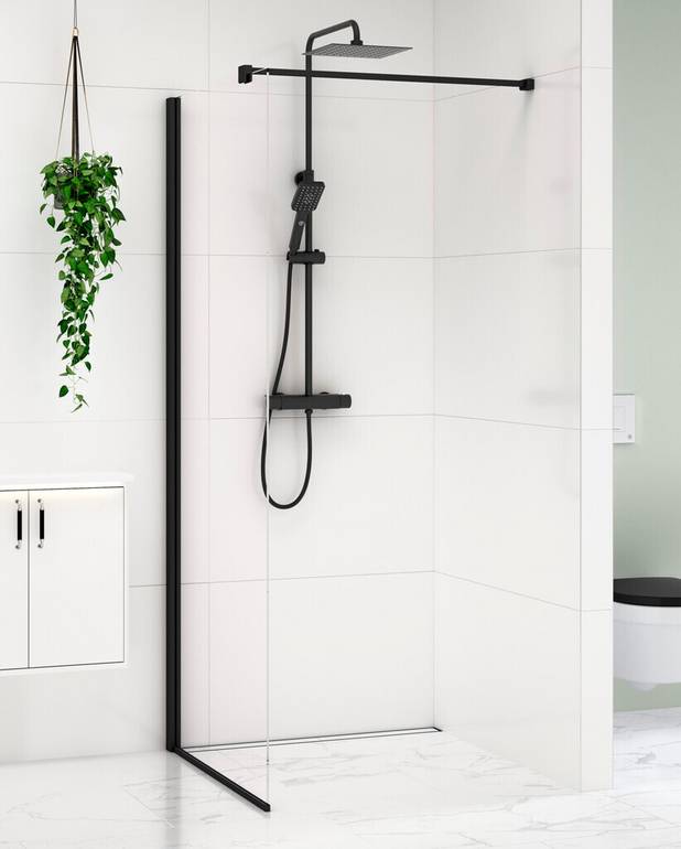 Square shower wall - Fixed wall, can be combined with Square shower door
Reversible for right/left-hand installation
Matte black  profiles and wall brace