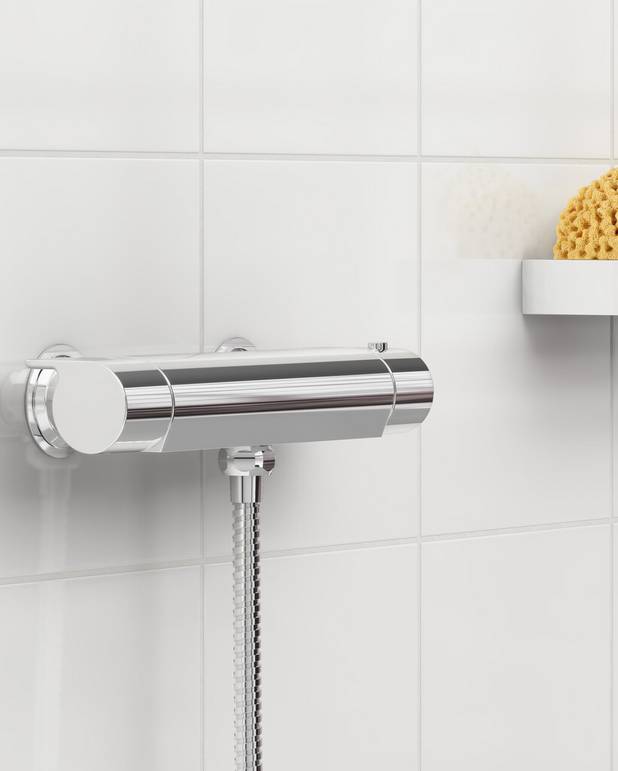 Shower faucet Estetic - thermostat - Safe Touch reduces the heat on the front of the faucet
Maintains even water temperature
Available in chrome, matte black and matte white