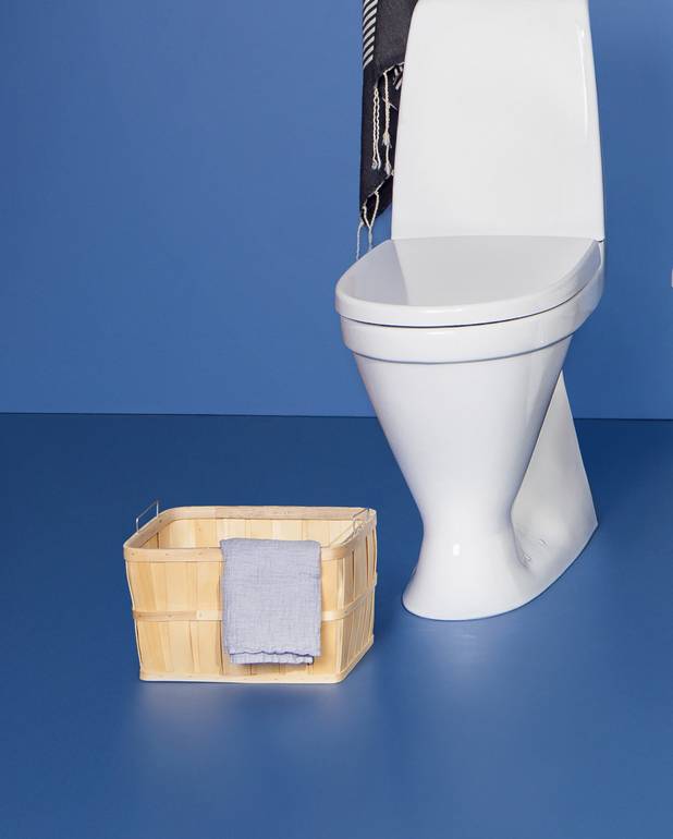 WC-pönttö Nautic 5546L - S-lukko, korkea malli - Helposti puhdistettava ja minimalistinen muotoilu
Matala huuhtelupainike, siisti muotoilu
Korkea istuinkorkeus mukavuuden parantamiseksi
