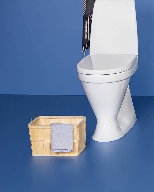 Toilet Nautic 5546L - S-trap, high model - Easy-to-clean and minimalist design
Low flush button in clean design
Elevated seat height for greater comfort