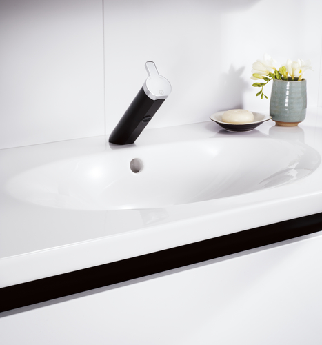Håndvask Nautic 5512 - til konsolmontering 122 cm - Rengøringsvenligt og minimalistisk design
Ellipseformet bassin og god afsætningsplads
Til montering på konsol eller Nautic møbler